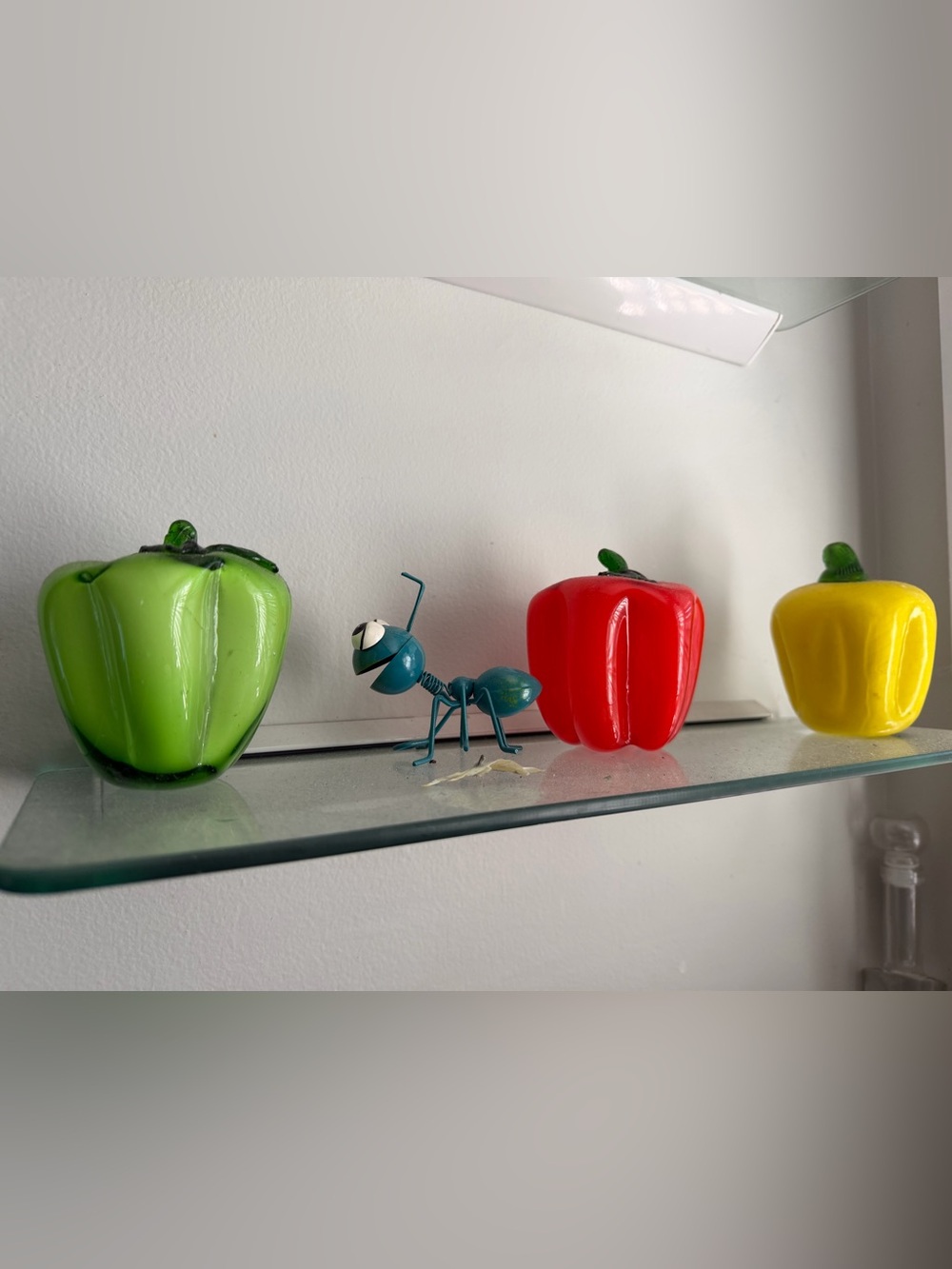 Set 3 vintage Murano handblown glass green yellow red pepper decorative figure
